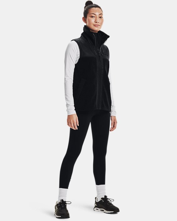 Women's UA Mission Vest, Black, pdpMainDesktop image number 2